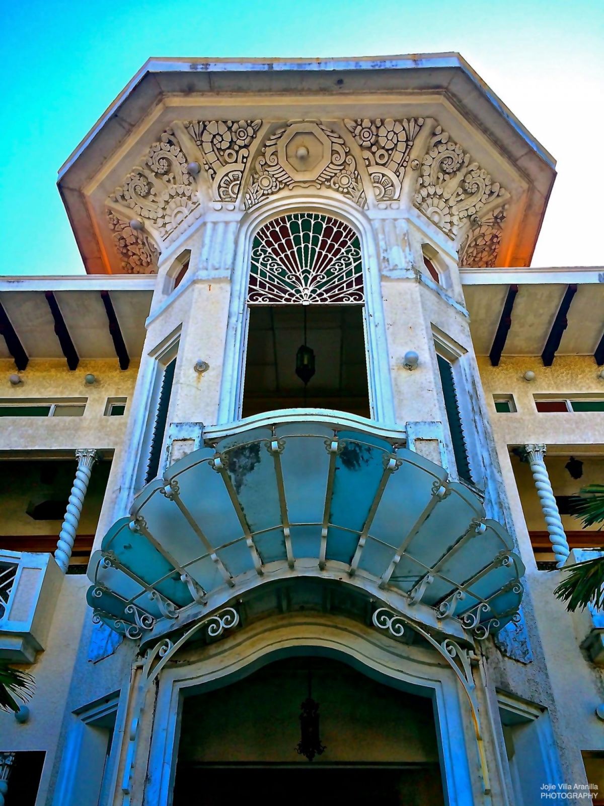 Art Deco details on the Gala-Rodriguez Ancestral Home (Photo: Facebook / Jojie Villa Aranilla)