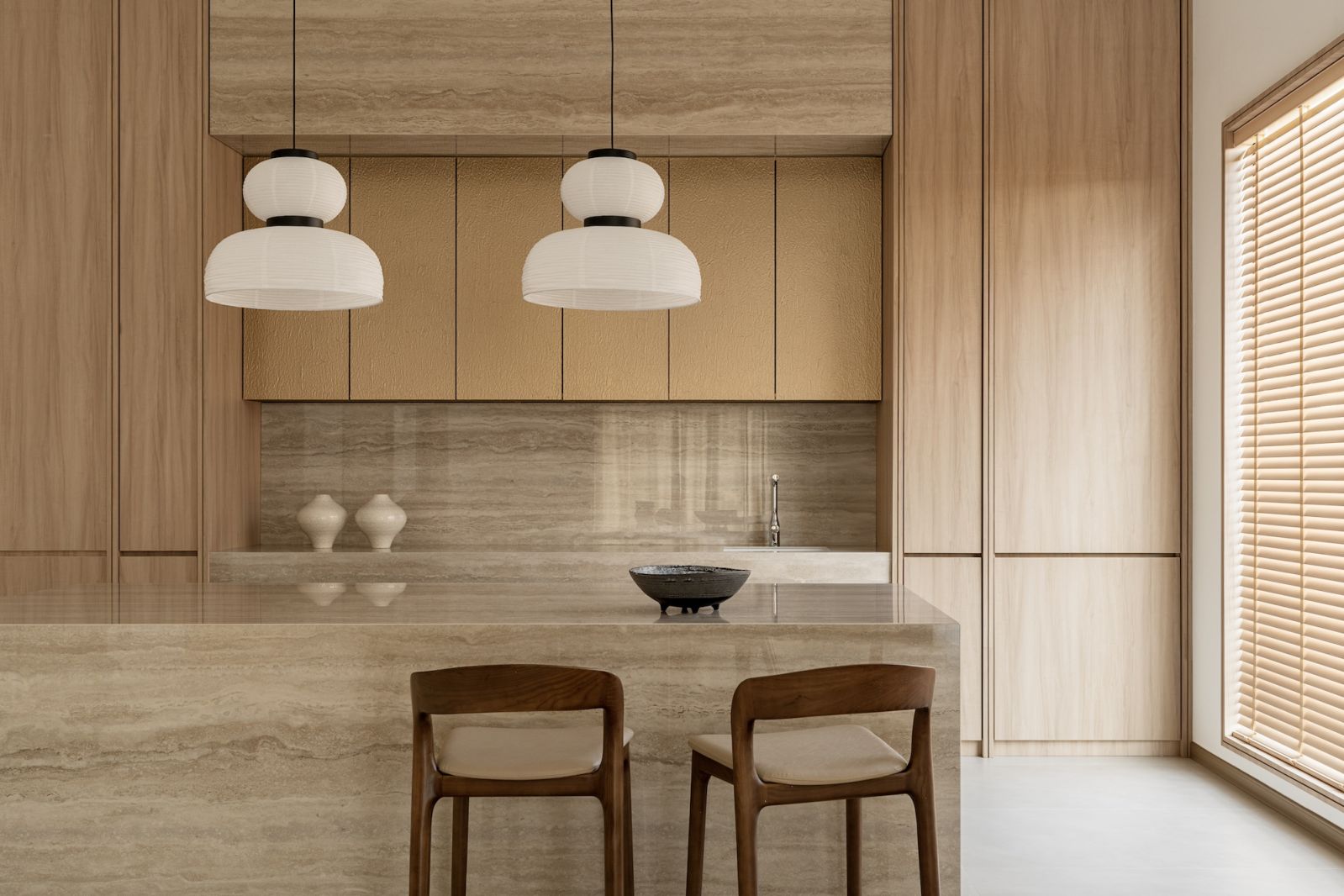 The sintered stone was carried through to the kitchen worktop