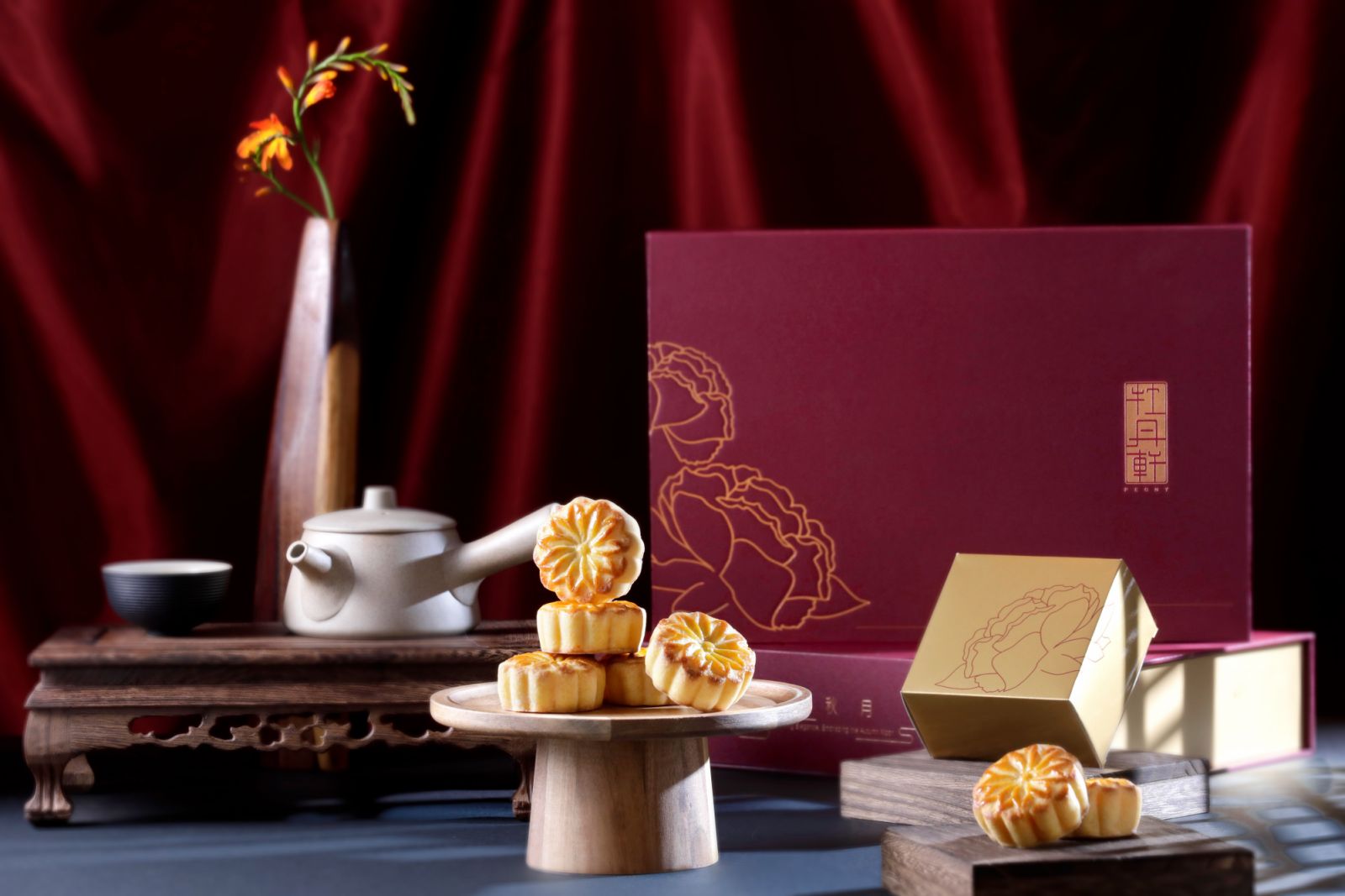 Peony mooncake