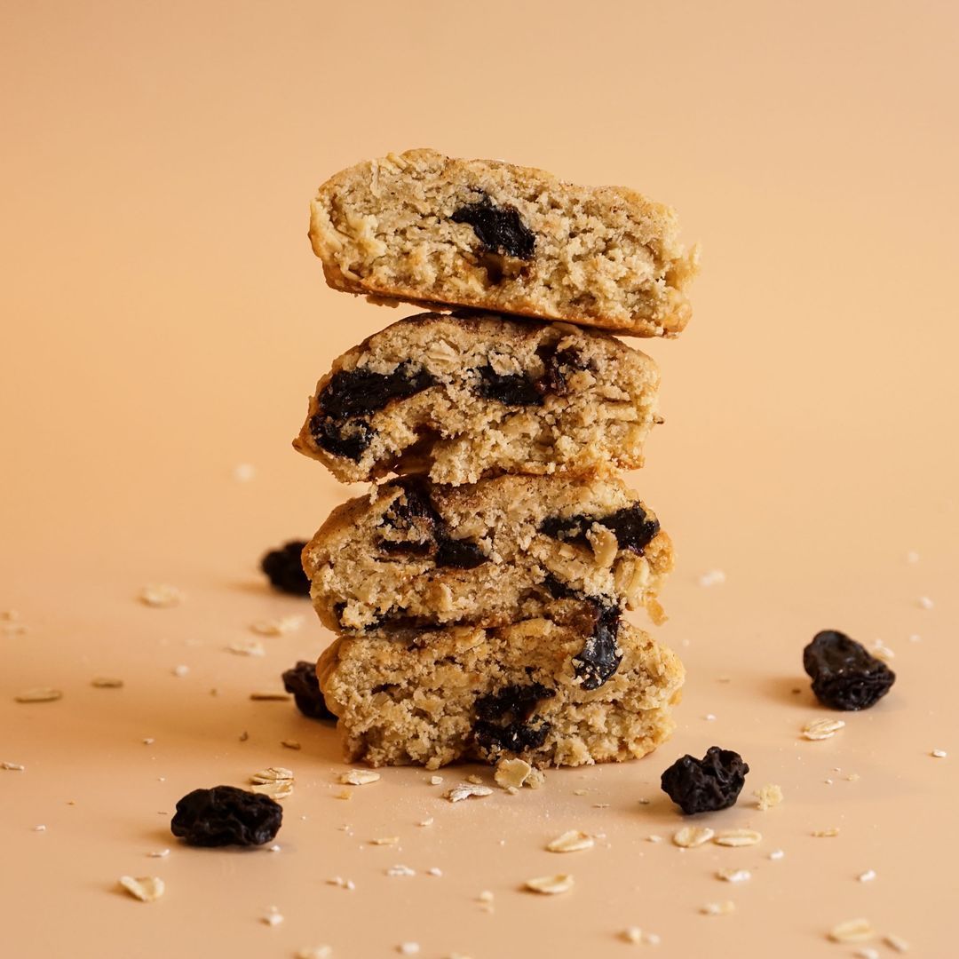 Oatmeal raisin cookies (Photo: Instagram / @schewycookies)