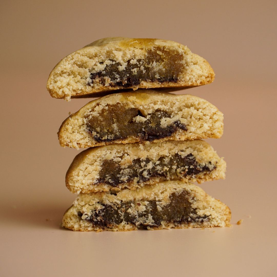 Pineapple chocolate cookies (Photo: Instagram / @schewycookies)