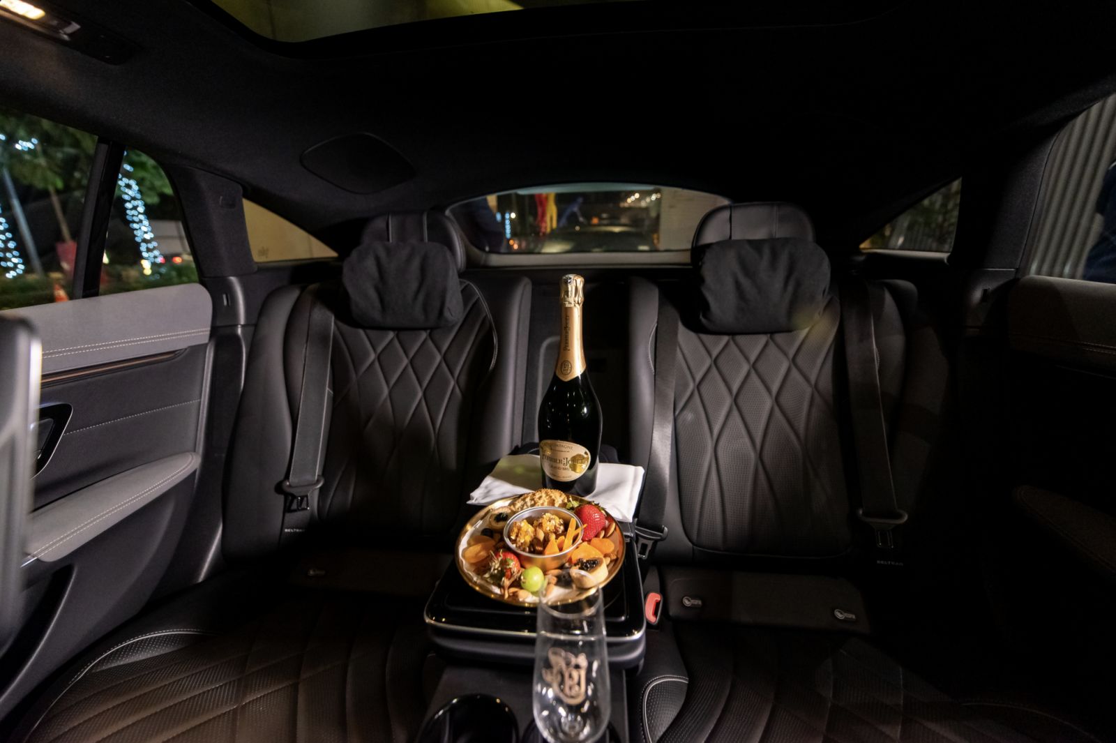 champagne in car