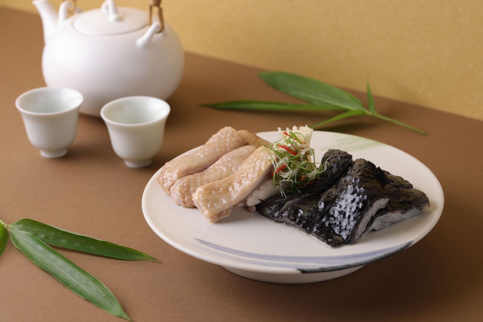 烏骨白斬雞