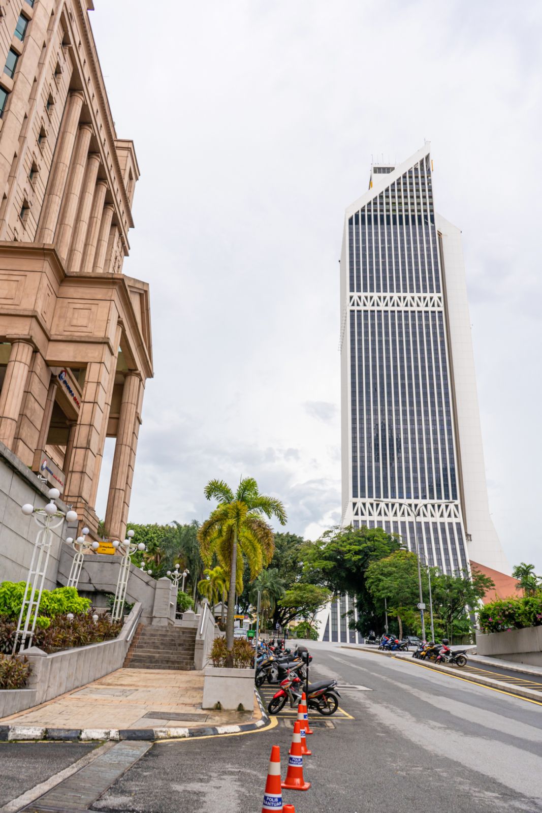 Menara Maybank, designed by Hijjas Kasturi Associates (Photo: Kateryna Kukota / iStock)