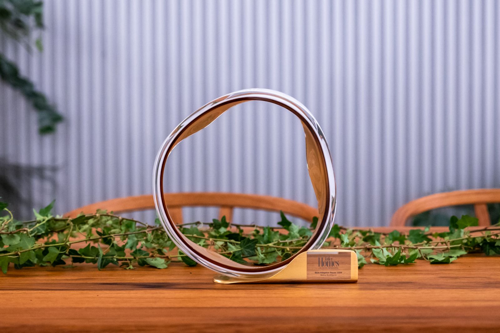 The Tatler Homes Design Awards 2024 - Singapore trophy by Barovier & Toso
