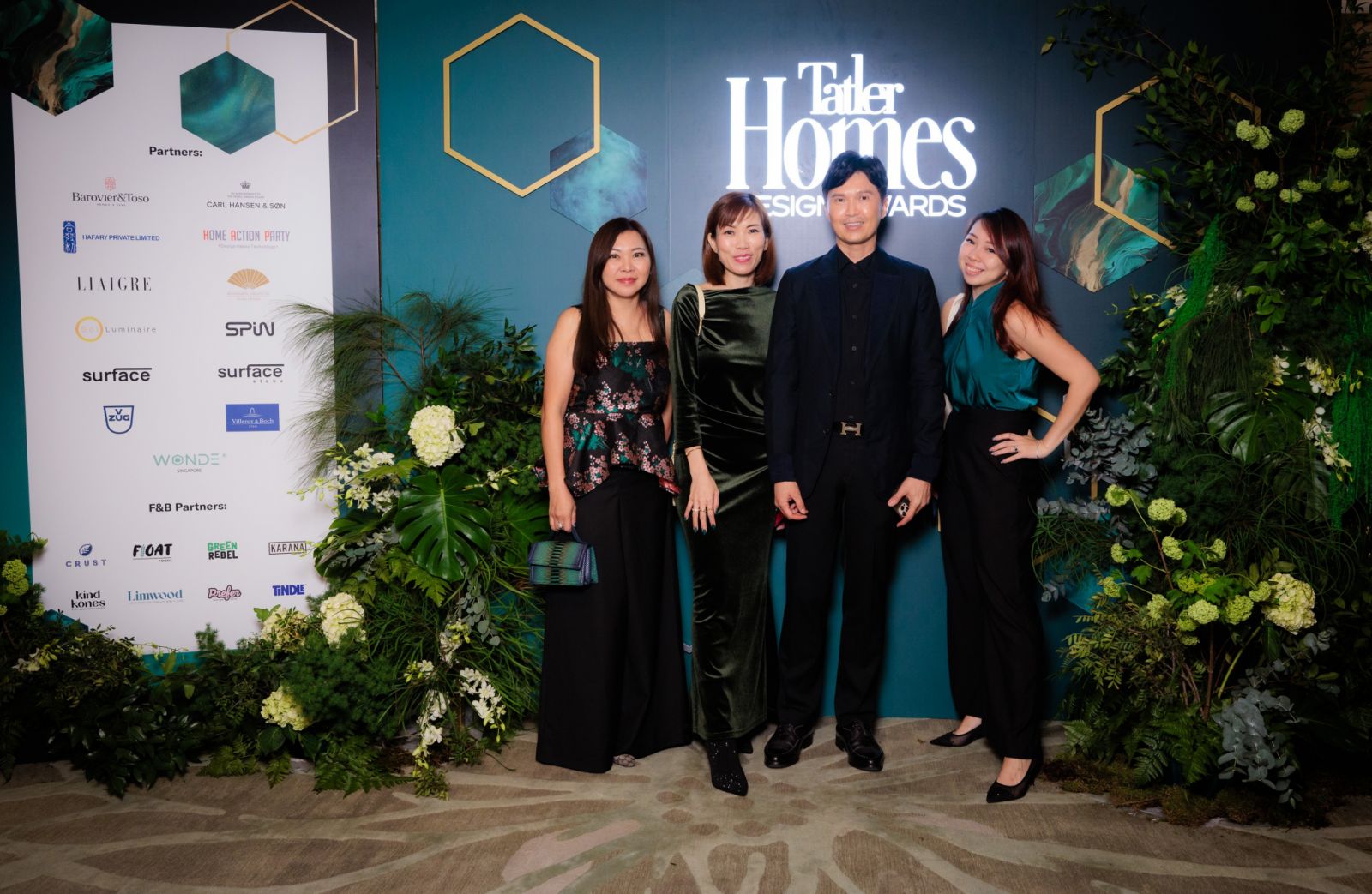 Wendy Seah, Kellyn Lee, Derrick Tan and Valerie Chen Valerie