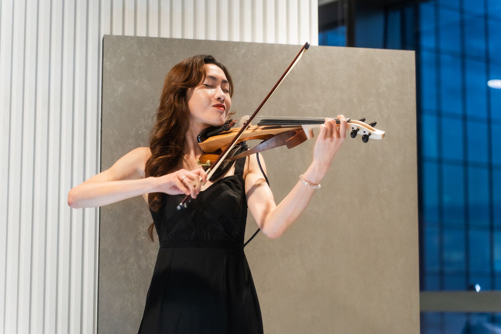 Violinist Jocelyn Ng