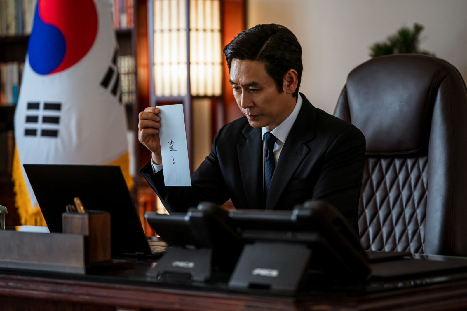 （Photo:Netflix《政壇旋風》劇照）