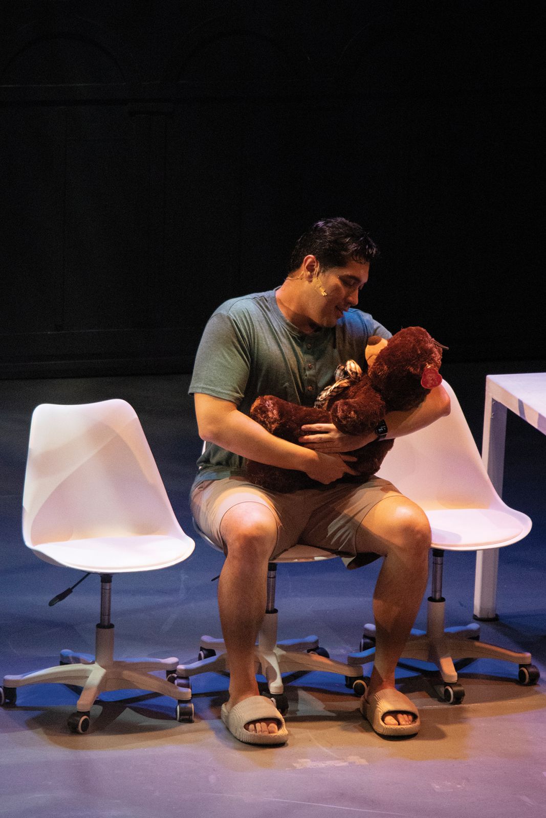 Repertory Philippines’ ‘I Love You, You’re Perfect, Now Change’ (Photo: Flaudyn Lapasaran / Repertory Philippines)