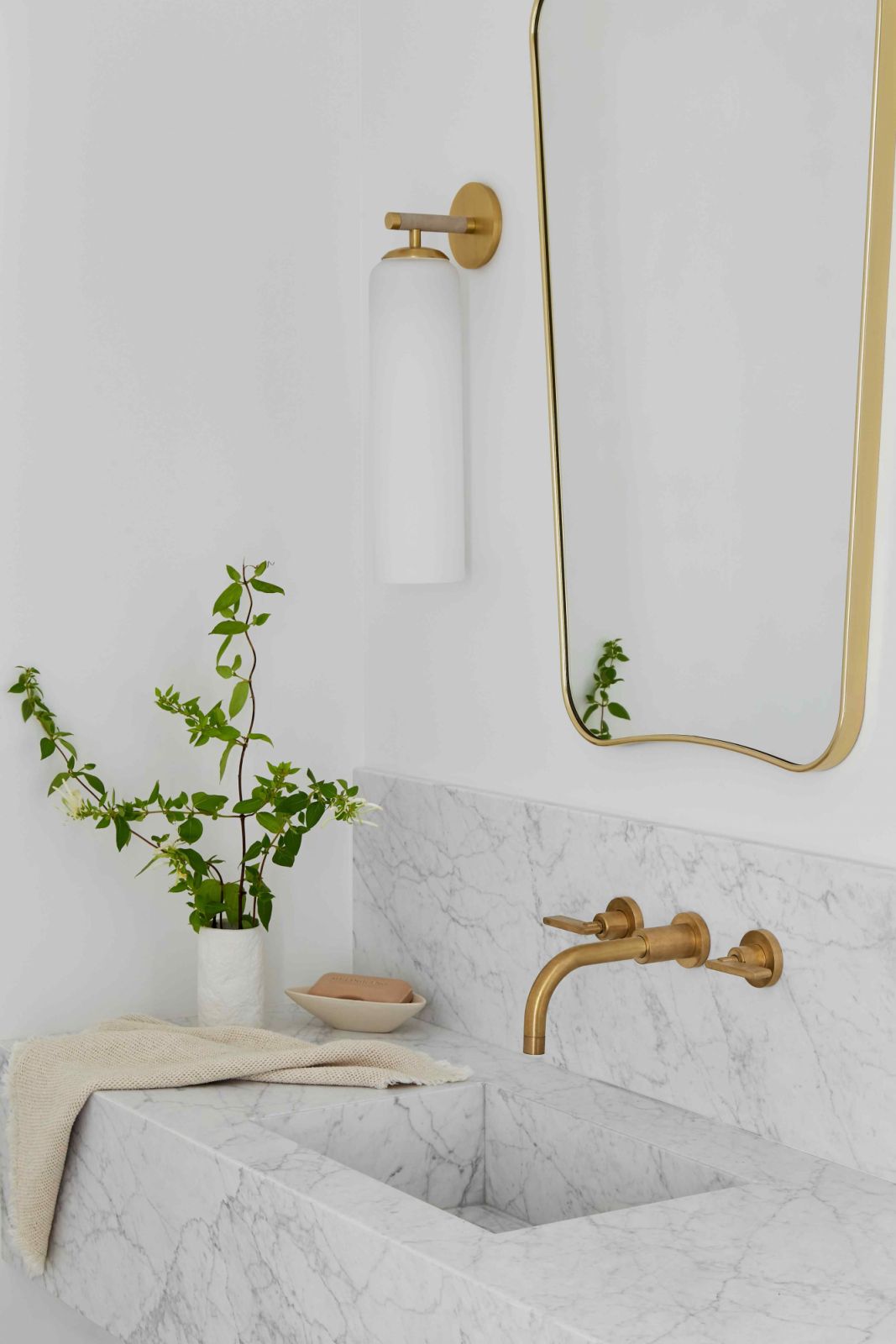 Unlacquered brass accents recall a sense of erstwhile grandeur