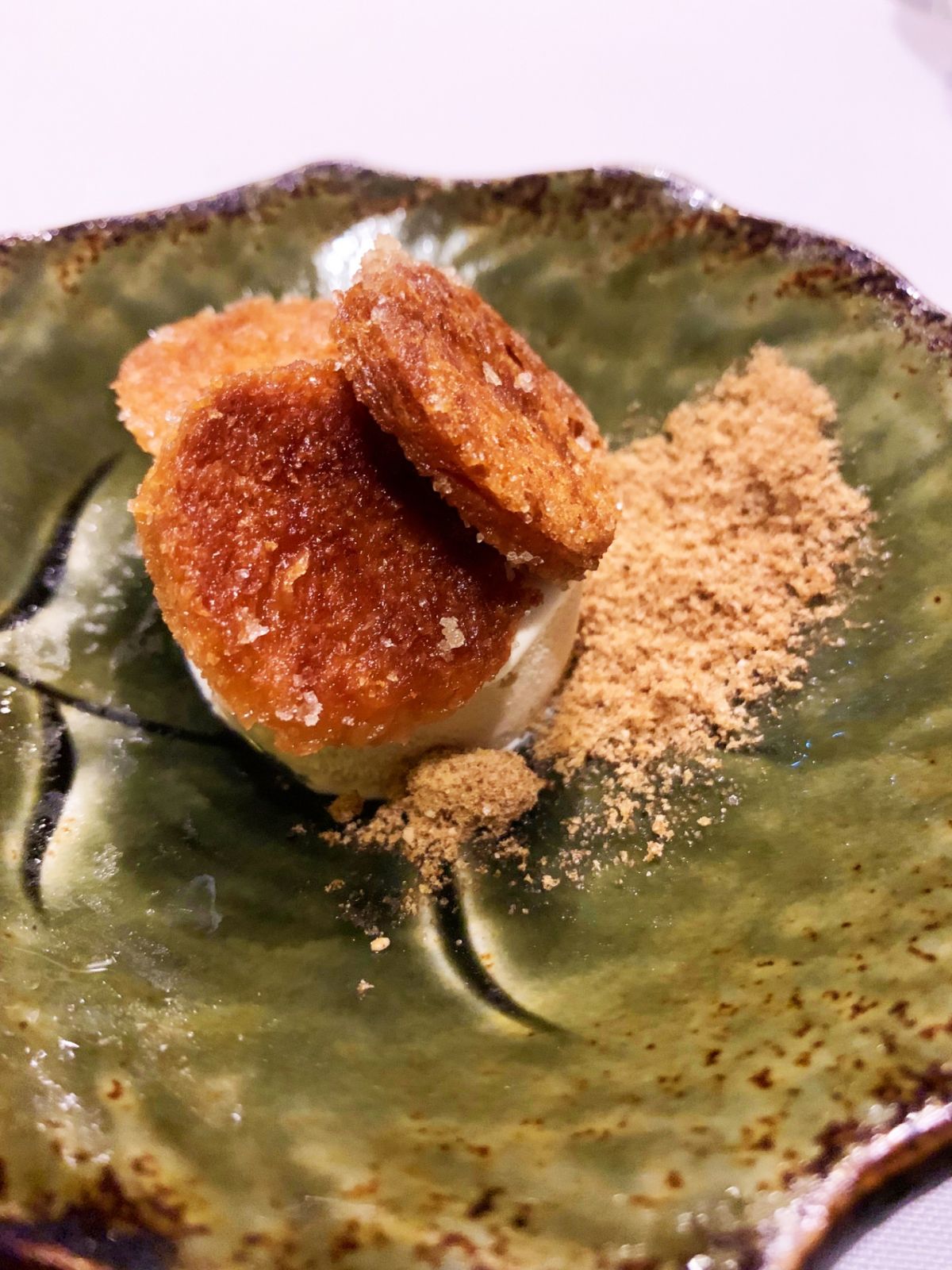 Don Baldosano - pulot sa buri ice cream