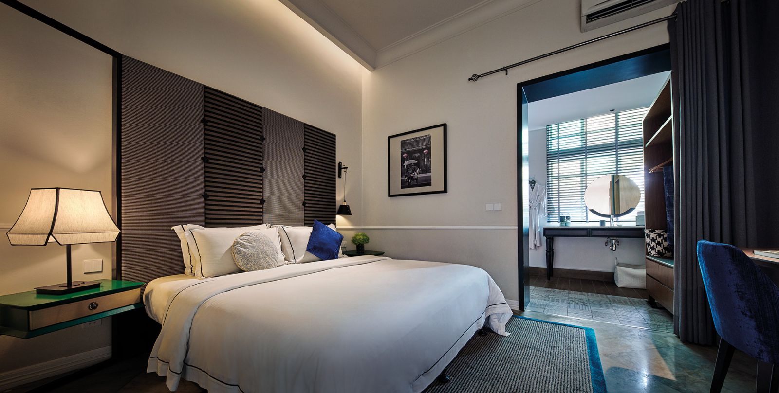 The rooms feature distinct themes of the colonial and oriental (Photo: Courtesy of The Edison)