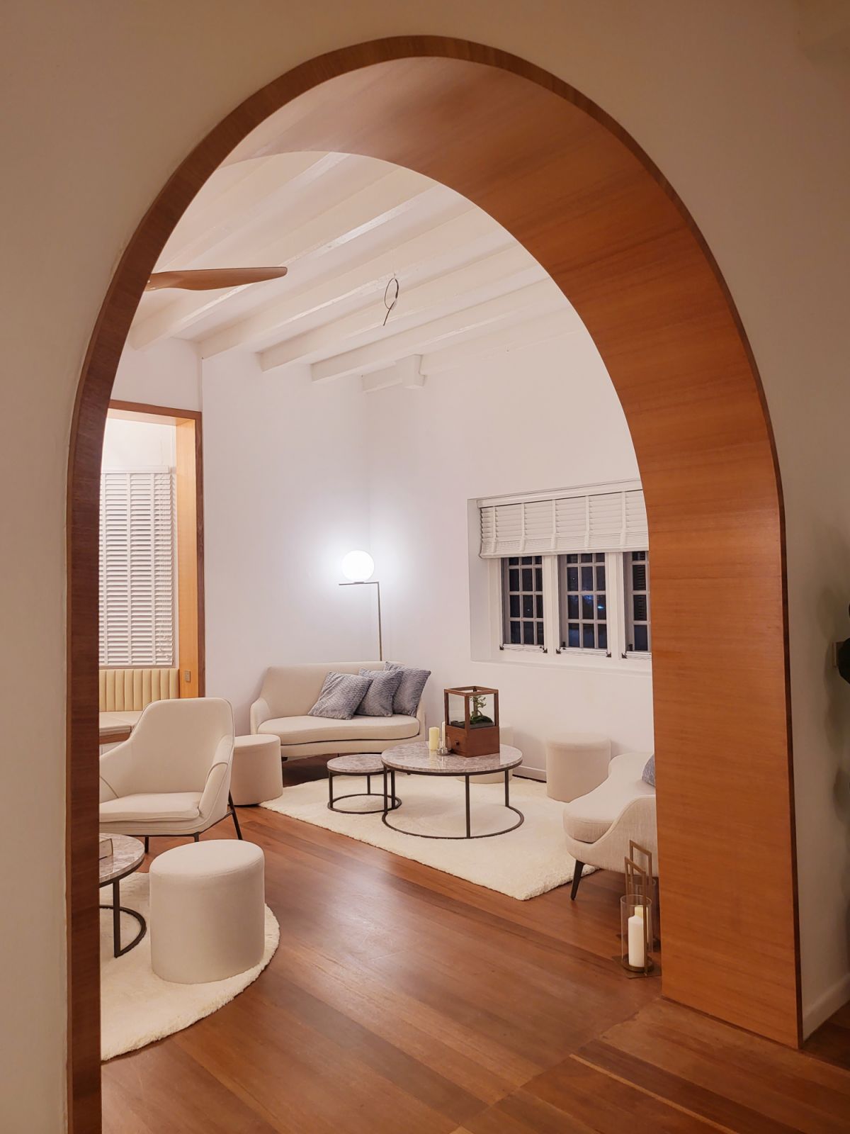 The preserved arches updated with wooden frames (Photo: Courtesy of BETA Architect)