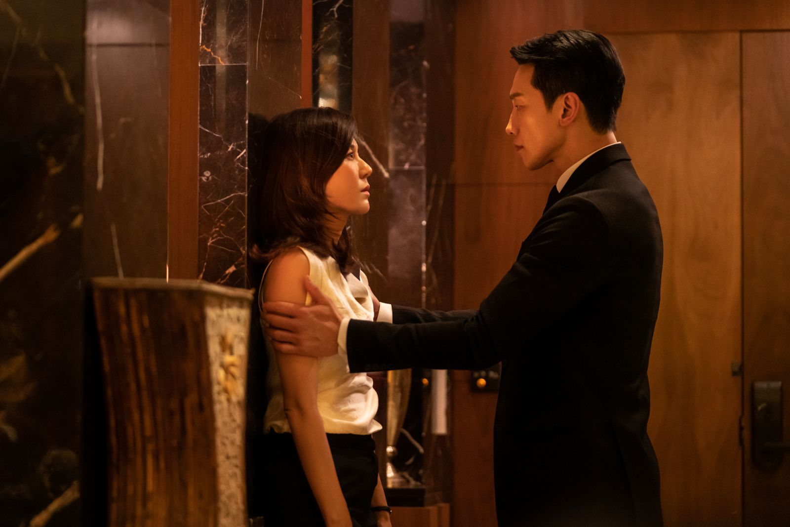 （Photo:Disney+《紅天鵝》劇照）