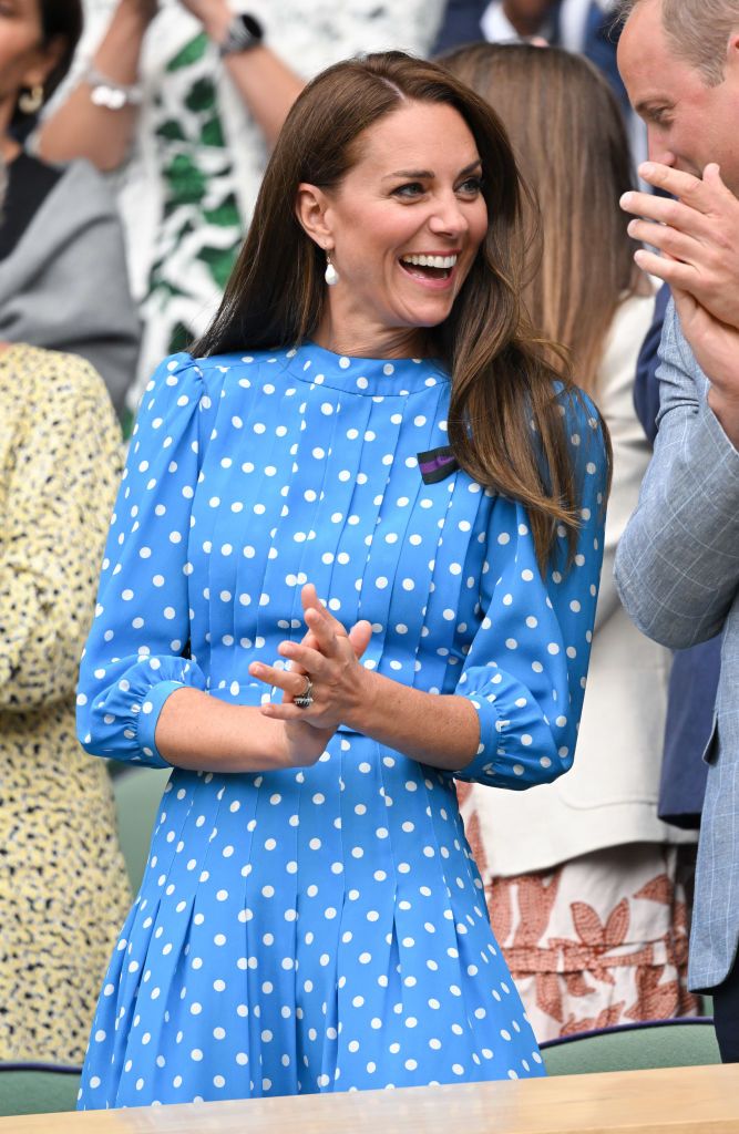 LONDON, ENGLAND - JULY 05: Catherine, Duchess of Cambridge attends day 9 of the Wimbledon Tennis Championships with Prince William, Duke of Cambridge at All England Lawn Tennis and Croquet Club on July 05, 2022 in London, England. (Photo by Karwai Tang/WireImage)