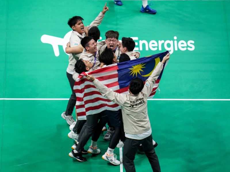 Goh Sze Fei and Nur Izzuddin celebrate their win at the Thomas & Uber Cup Finals, 2024 (Photo: Shi Tang)