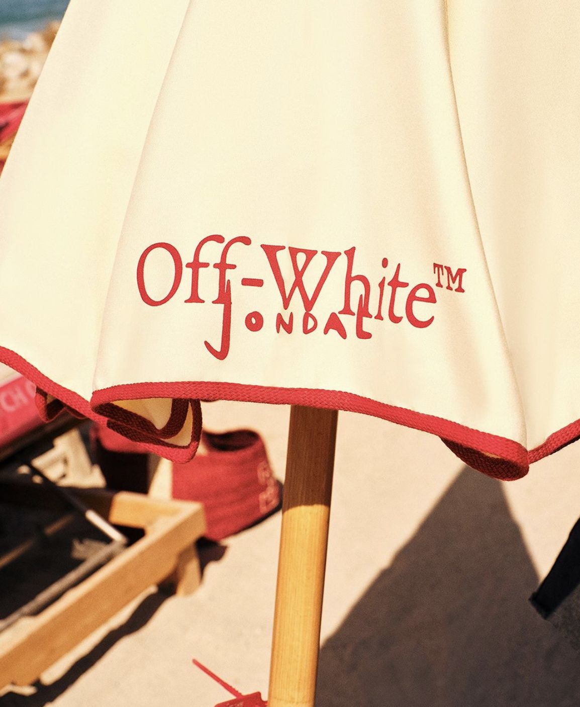Casa Jondal และ Off-White™ (ภาพ: Off-White™)