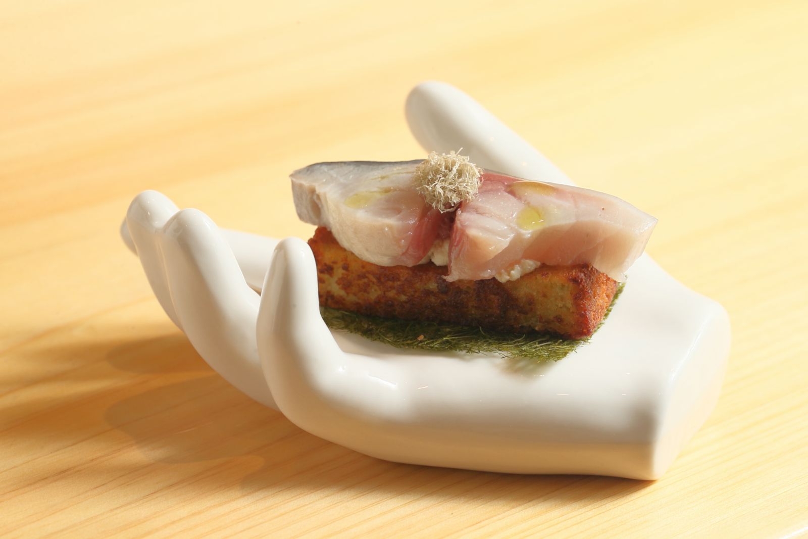 鯖魚、豆腐醬、三星蔥油、枝豆蛋糕、韓國甘貽海苔。（Photo:壽司芳）