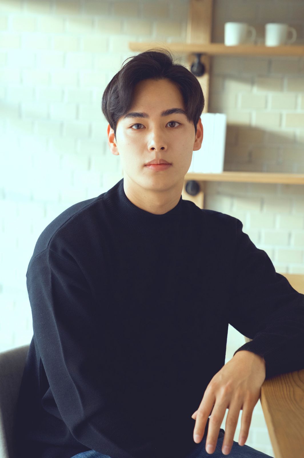 Netflix熱播男男戀愛綜藝《夏日咖啡男友》人物介紹︰SHUN 中西俊(Photo: Netflix)