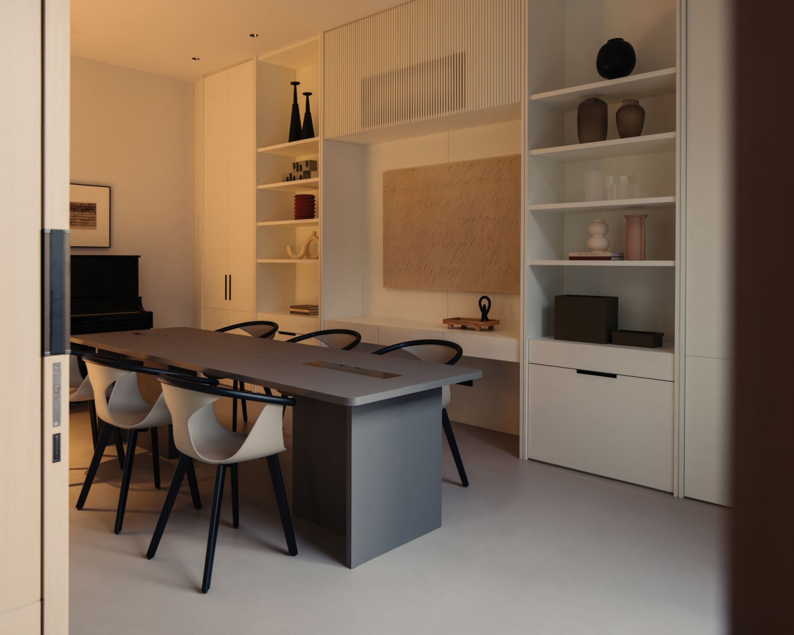 The study in the attic is crafted to be adaptable to both work and recreation purposes