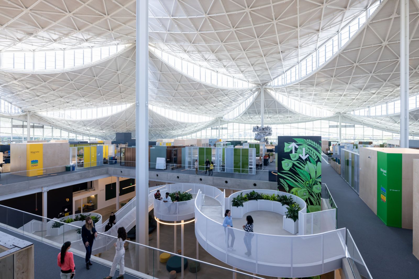 Flexible open-plan interior that fosters collaboration (Photo: Iwan Baan / Google)