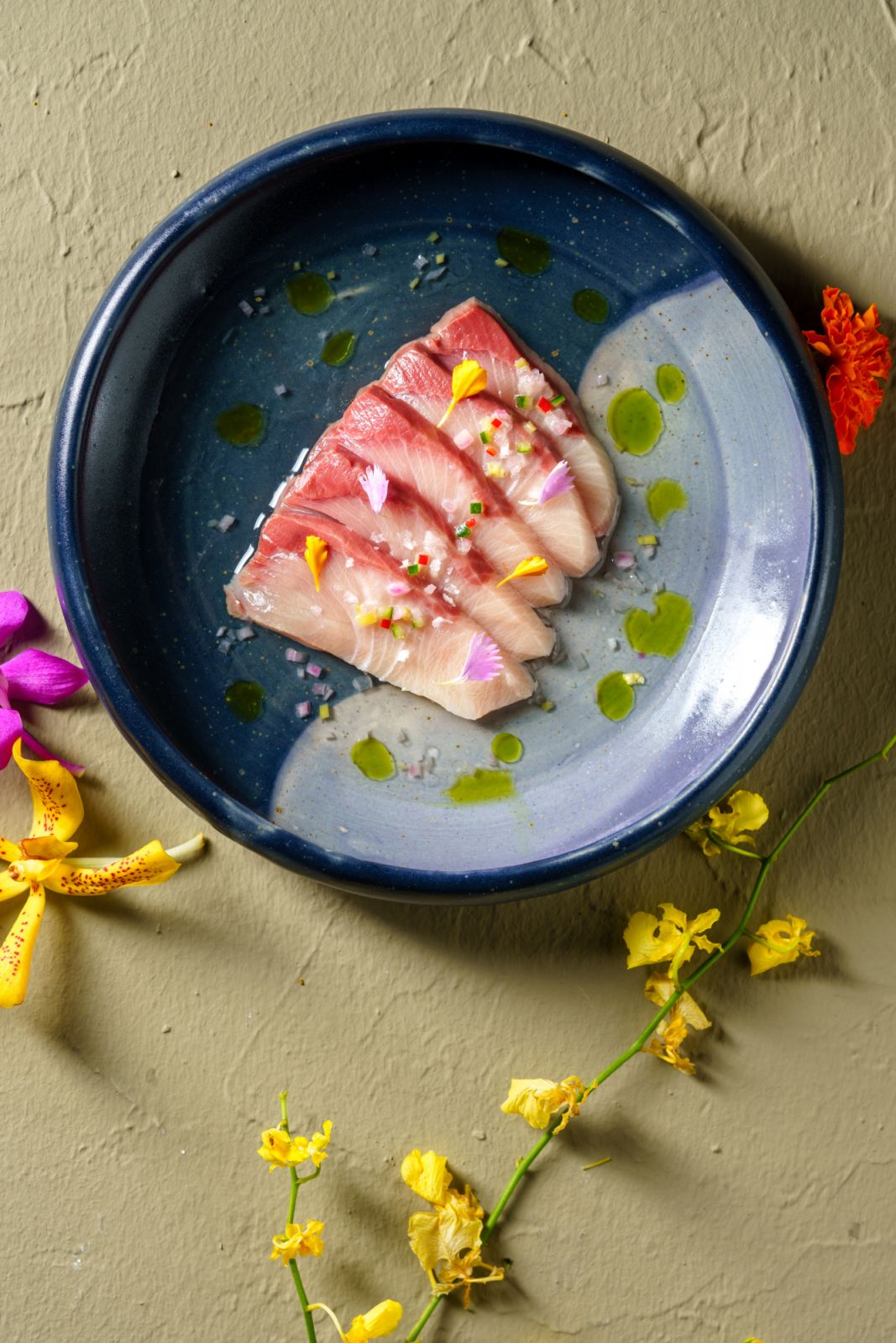 Kinilaw: Cured hamachi in spiced chilli vinaigrette