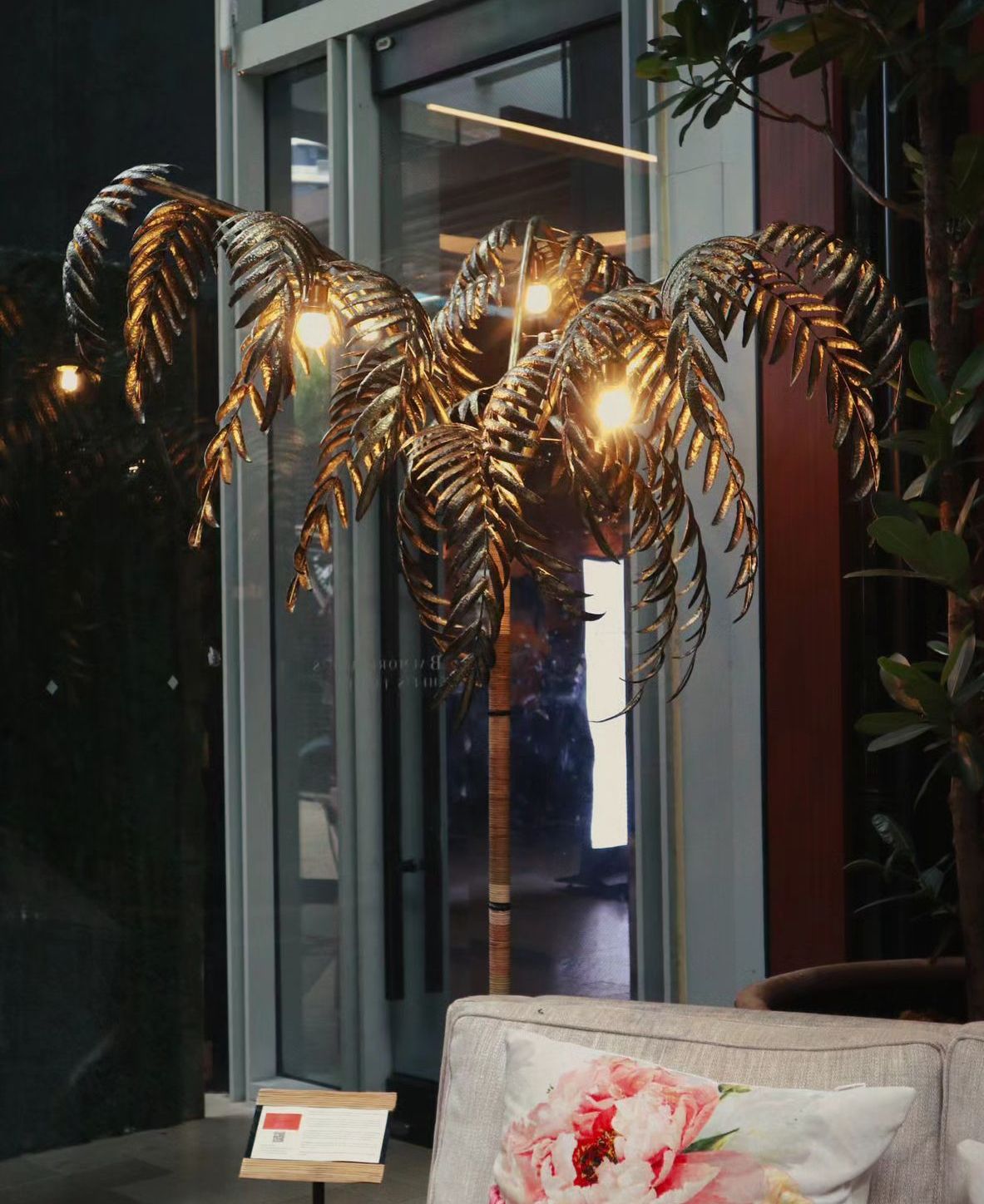 Mr. Palmer lamp (Photo: Instagram / Artifeks Design Studio)