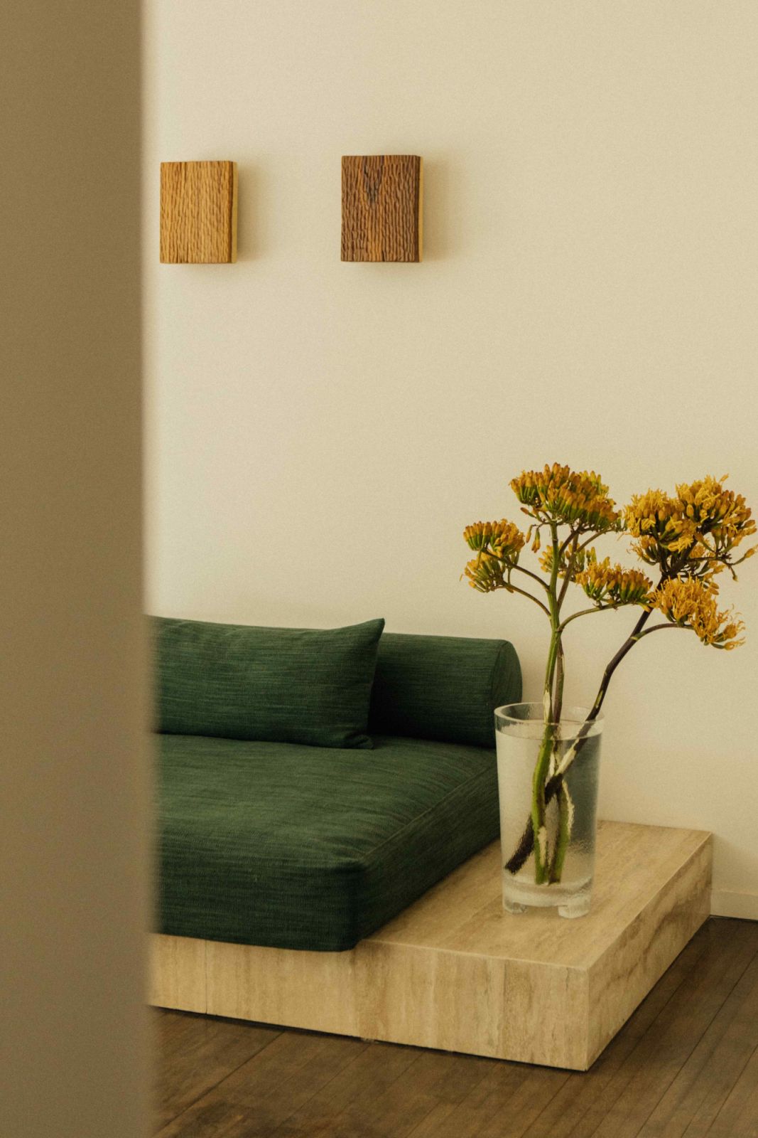 The travertine base crafted by a local master stone worker (Photo: Maureen M Evans)