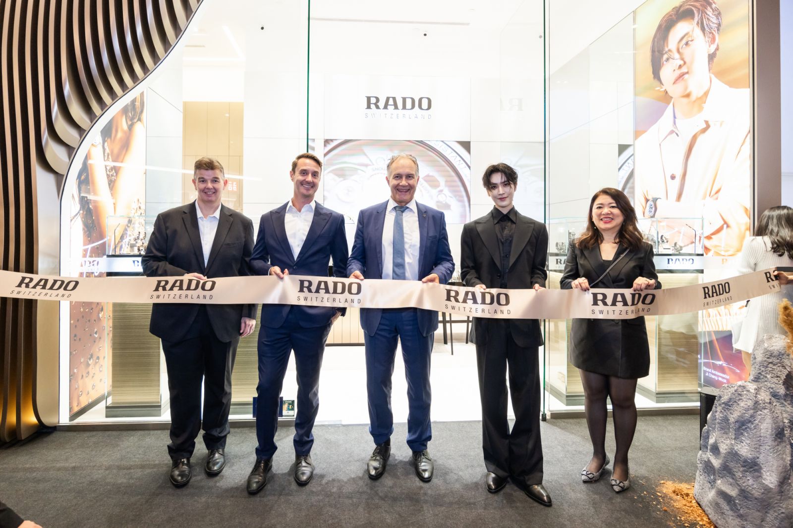 Left to right: Trevor Hill, General Manager of The Exchange TRX, Mitch Wilson, Project Director of The Exchange TRX, Adrian Bosshard, Rado CEO, Hakken, Celebrity Guest and Penny Chong, Rado Malaysia Brand Manager