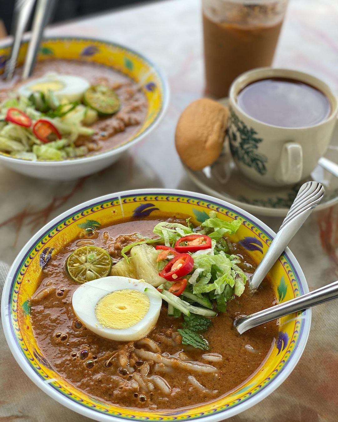 Bowls of asam laksa (Photo: Instagram / @kopi.tebing.my)