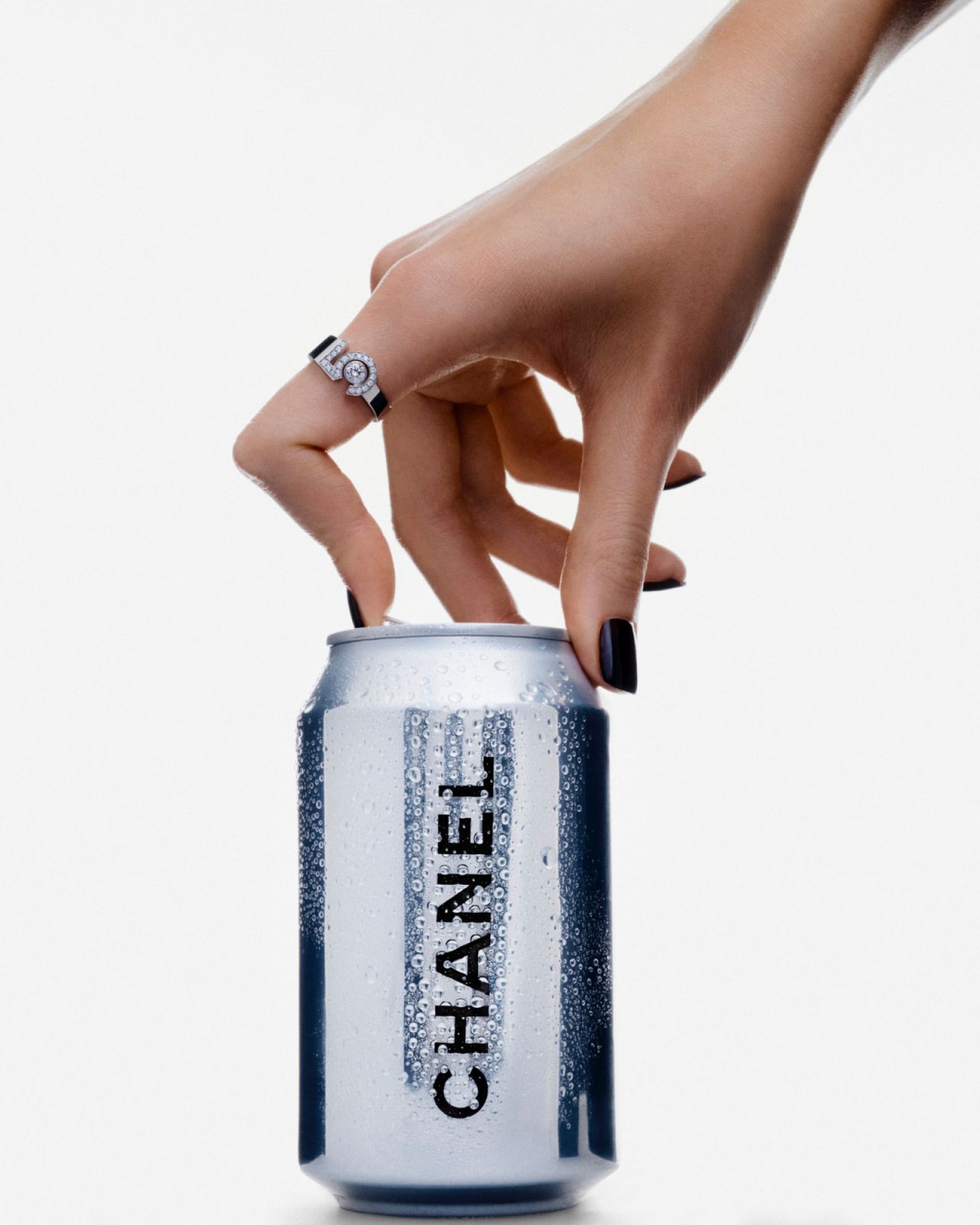 香奈兒N°5系列戒指。(Photo: Chanel)