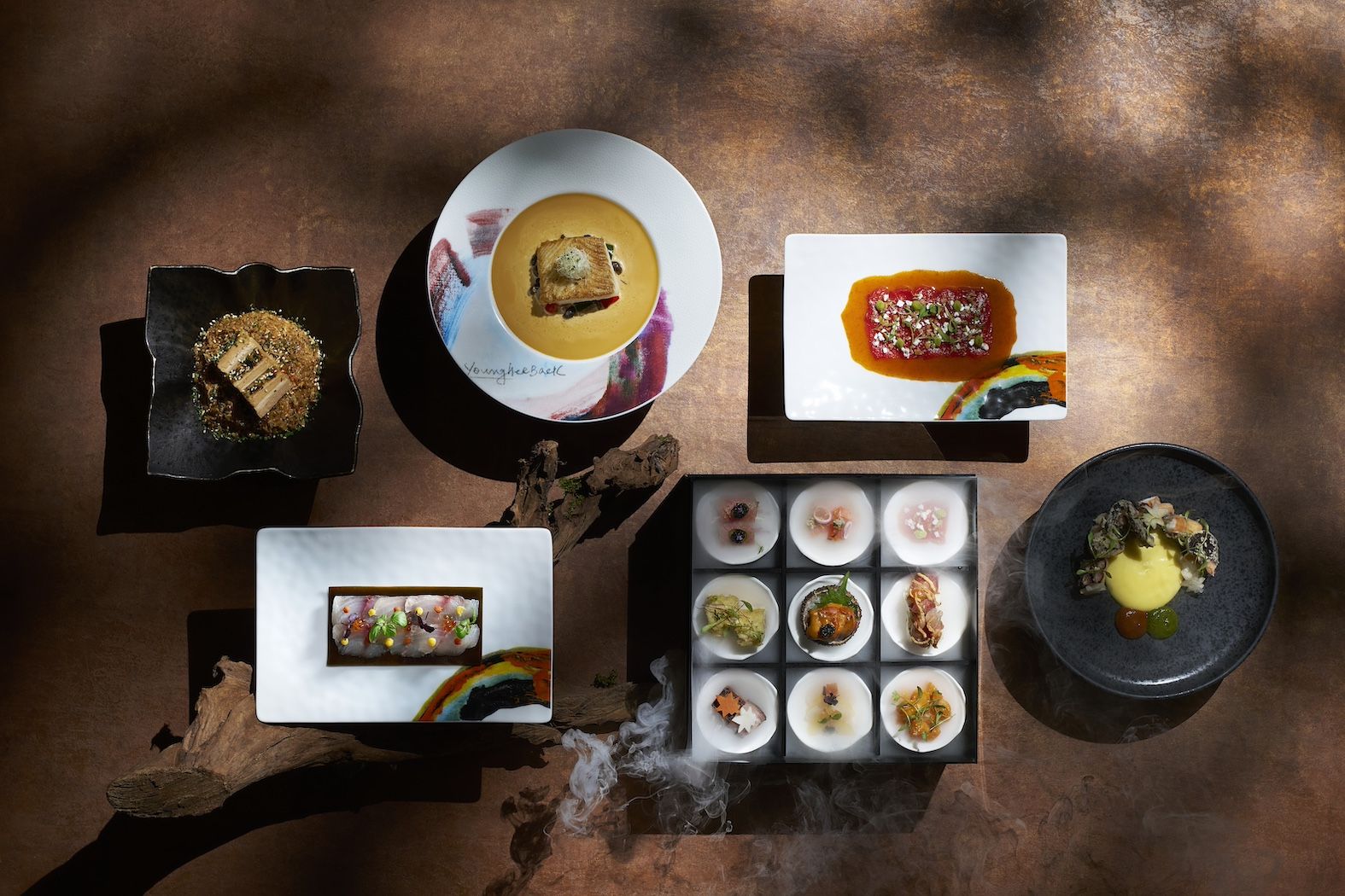Akira Back's new a la carte creations, which you can enjoy with the signature tuna and mushroom pizzas