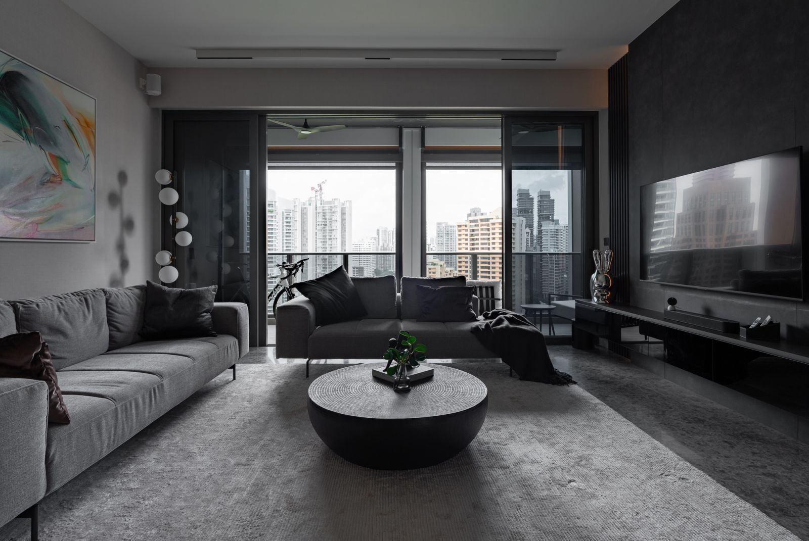 The dark interiors of this Riviere unit capture the spirit of an urban sanctuary