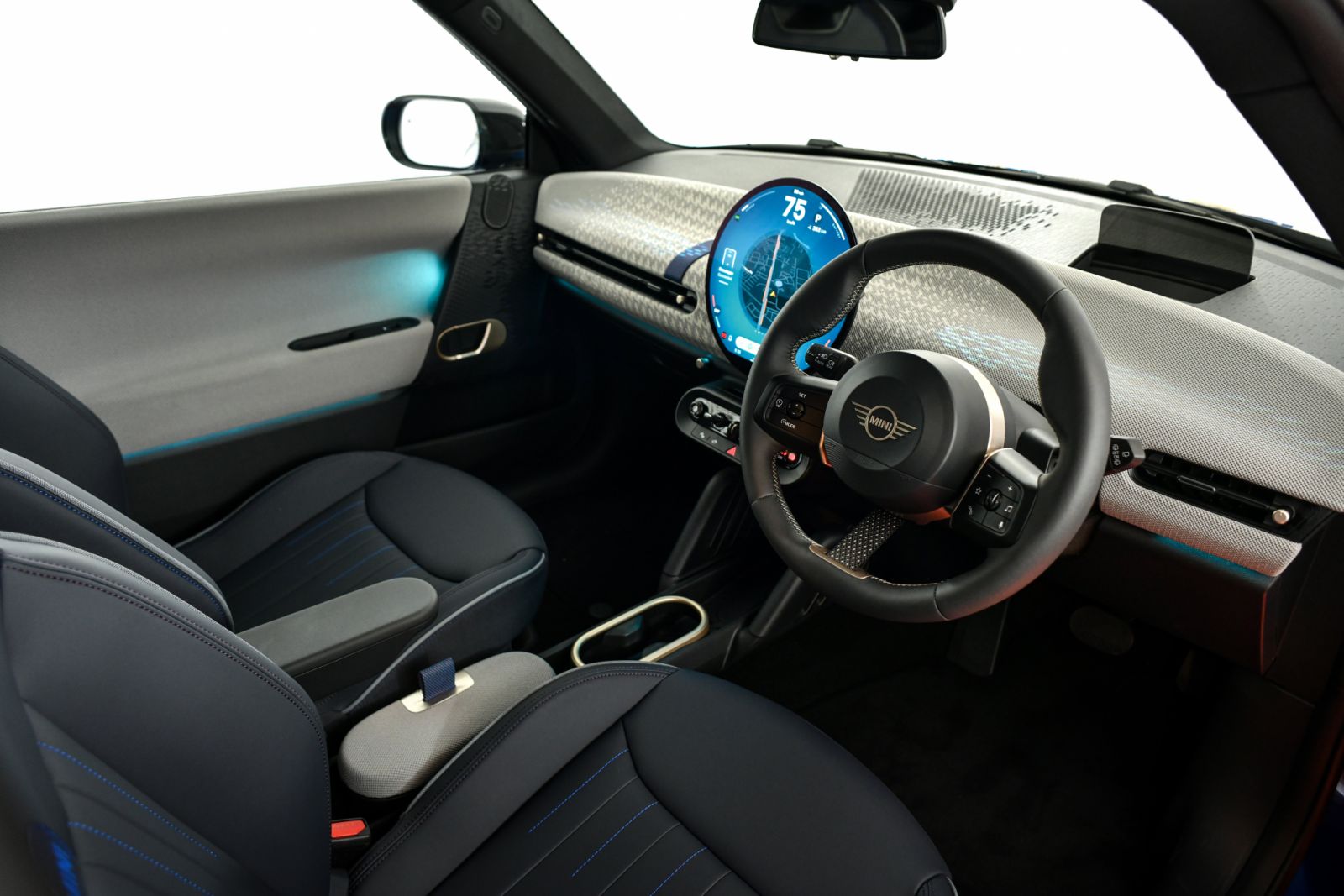 The-new Mini Cooper SE (ภาพ: MINI Cooper)