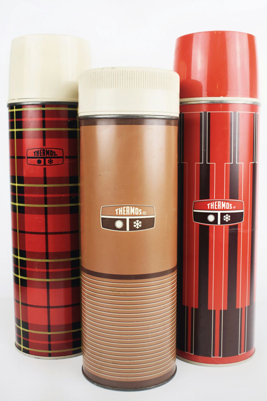 Vintage Thermos flasks (Photi: Unsplash/Jen Theodore)