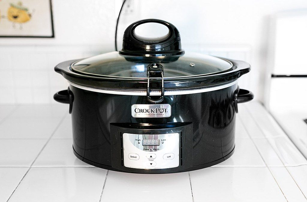 A 6 oz Crock Pot (Photo: WikiCommons/Your Best Digs)