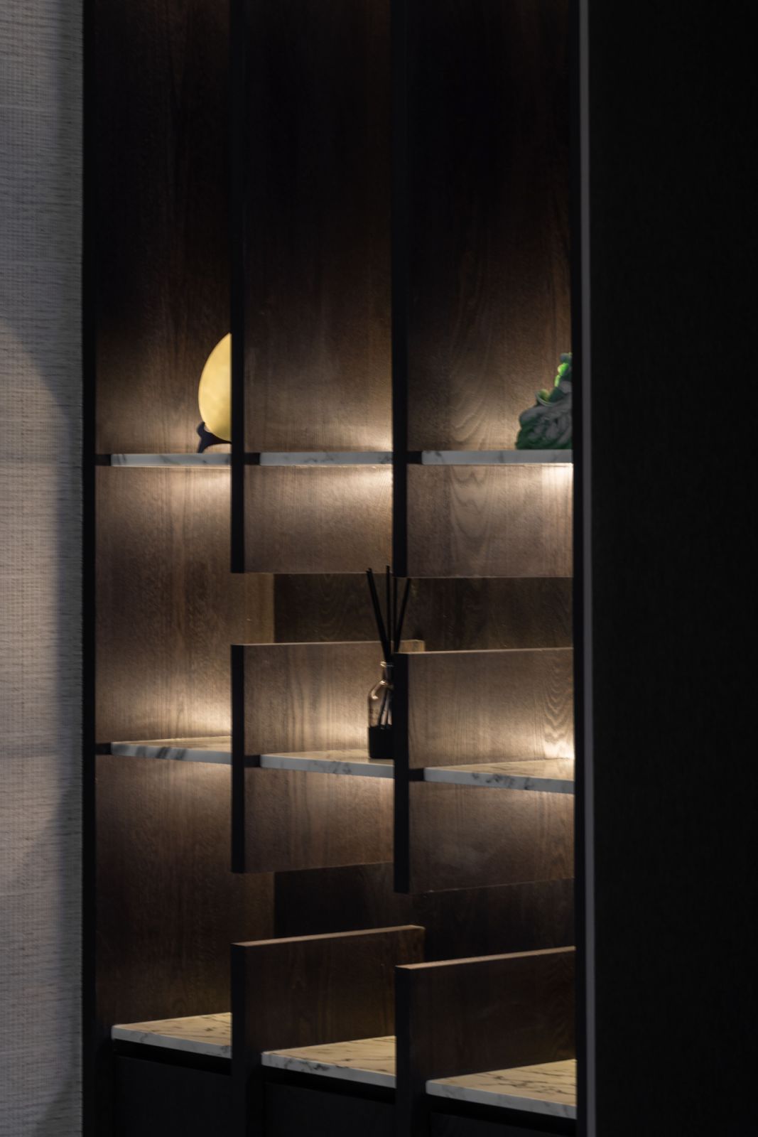 Lit shelving