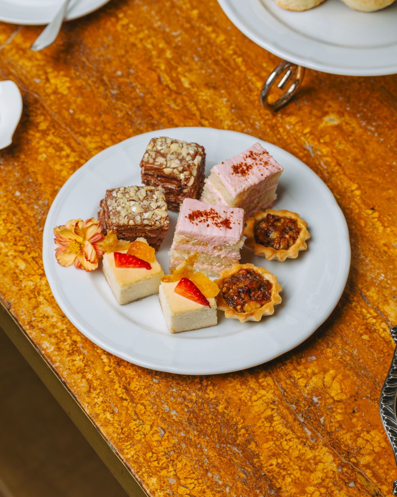 New at Lusso: Afternoon tea by Margarita Forés