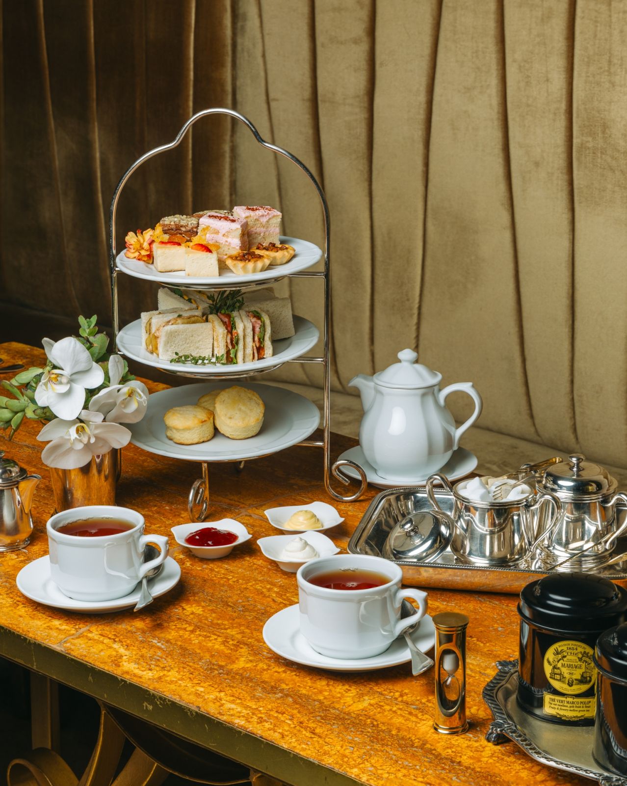 New at Lusso: Afternoon tea by Margarita Forés