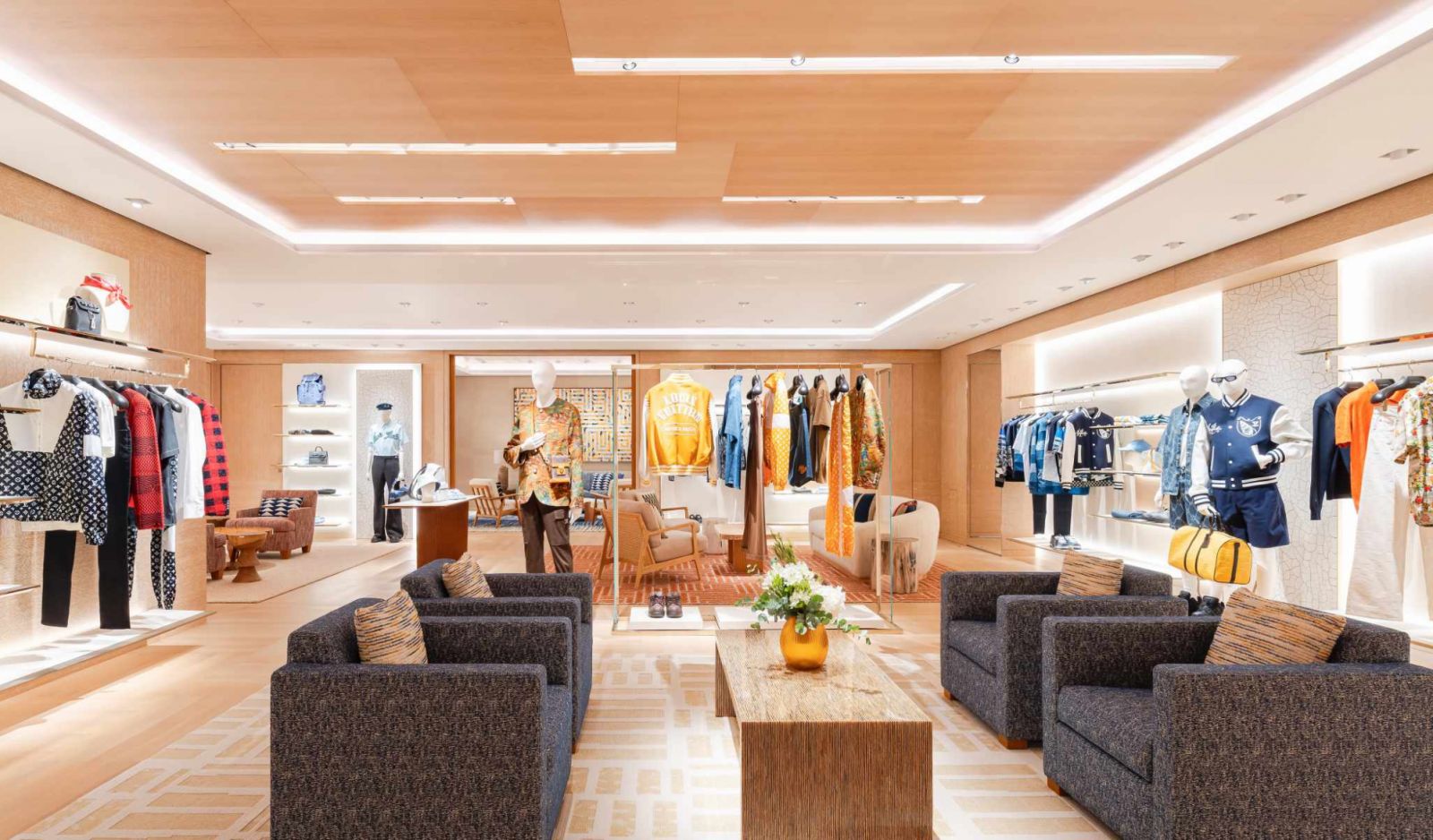 Louis Vuitton Pavilion Kuala Lumpur Men's Ready-to-Wear area Level 2