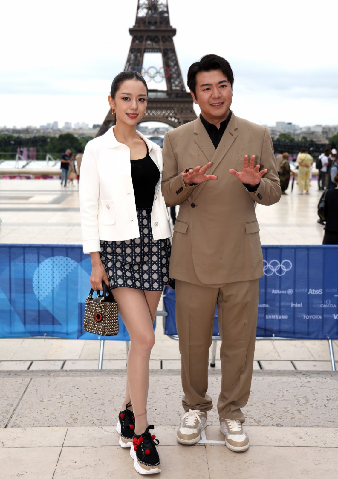 PARIS, FRANCE - JULY 26: Pianist Lang Lang and his wife attends the red carpet ahead of the opening ceremony of the Olympic Games Paris 2024 on July 26, 2024 in Paris, France. (Photo by Matthew Stockman/Getty Images)