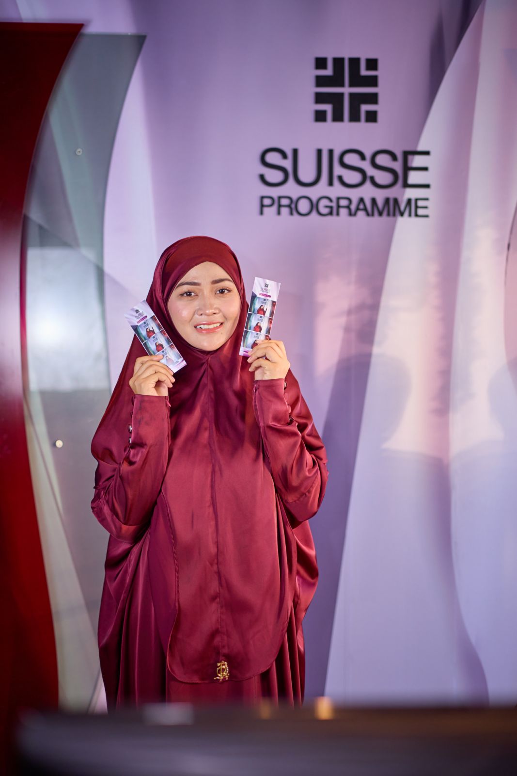 Bajilah shows off her photo booth mementos