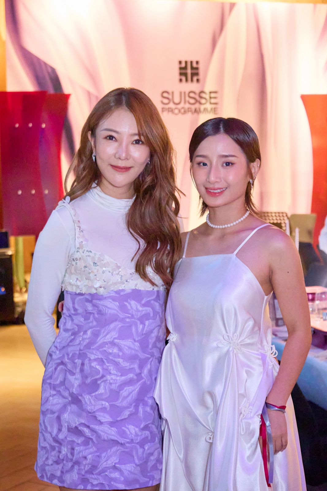 Tong Bing Yu and Akiyo