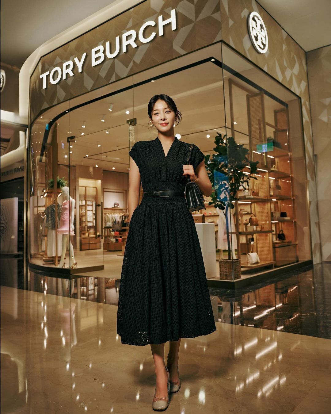 #Fashion  薛仁雅出席Tory Burch 高雄義享天地開幕活動來台