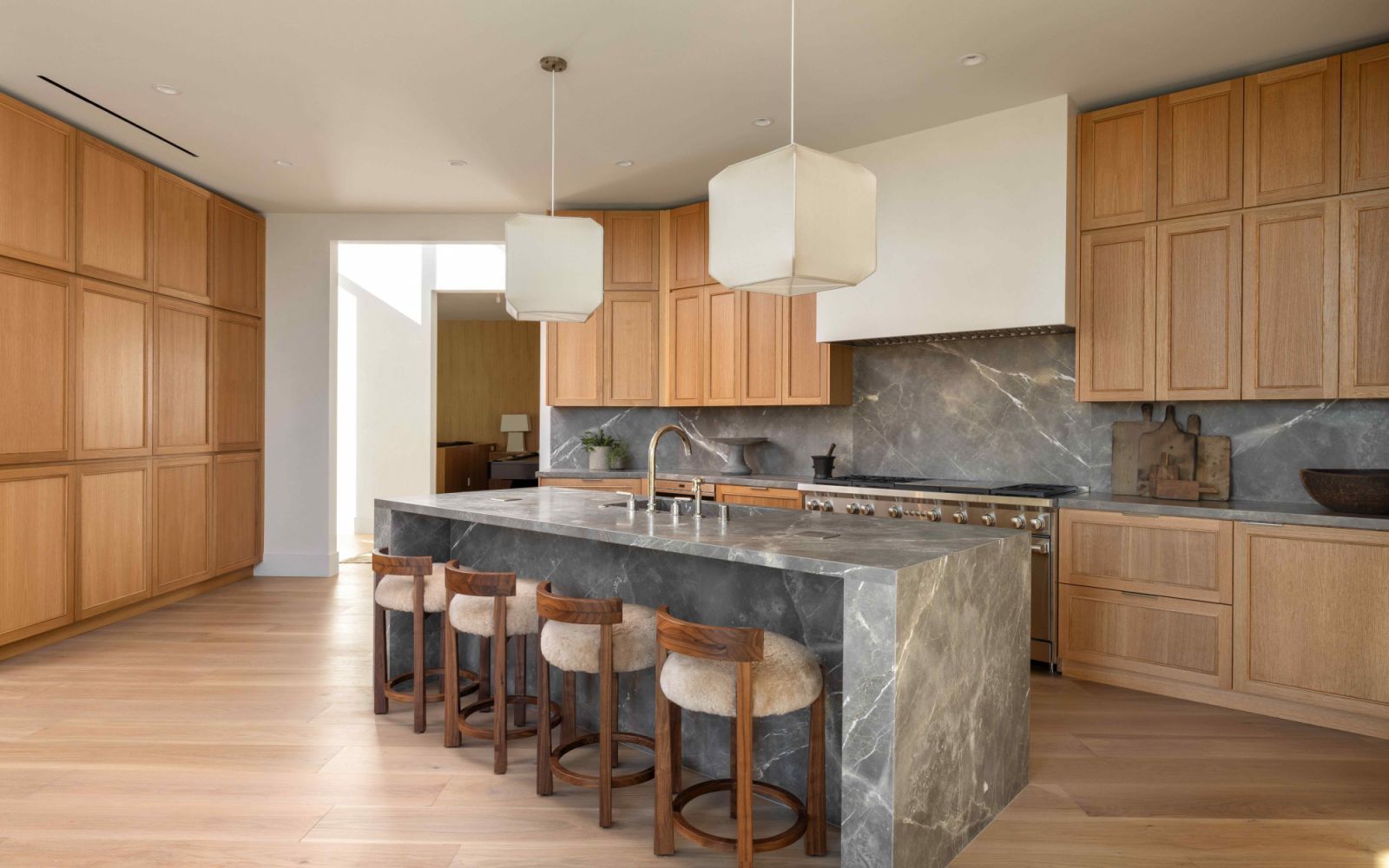 For frequent cooks or bakers, marble is heat-resistant while also stays cool (Photo: Sam Frost)