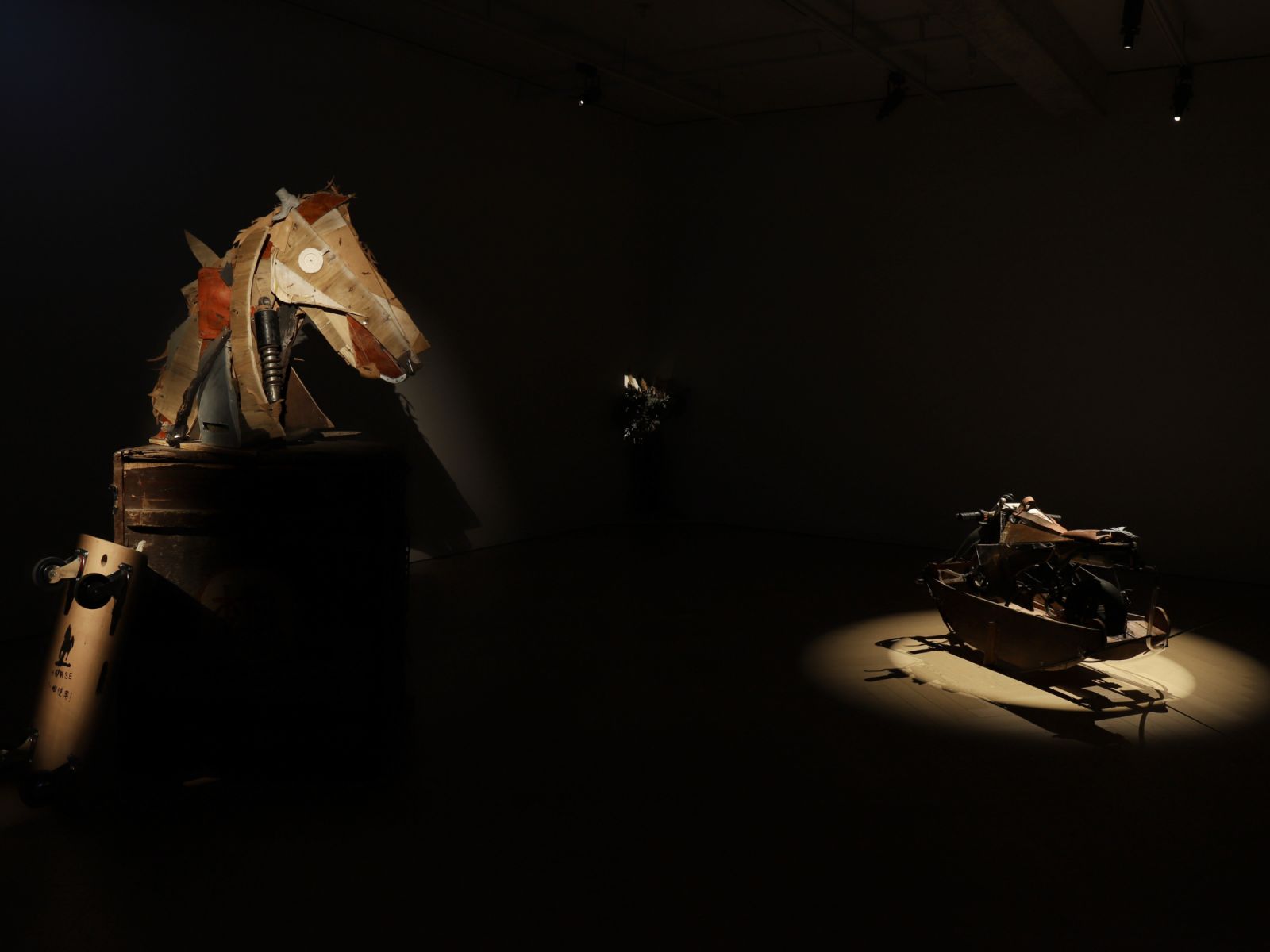 Installation view of Rio Ma's "gok3/gaau3" at Rossi Rossi Gallery (Photo: courtesy Rossi Rossi)