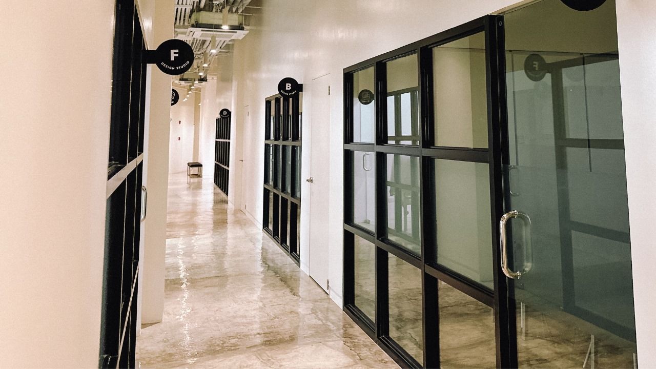 The hallway at SoFA's new Rockwell campus (Photo: Courtesy of SoFA Design Institute)