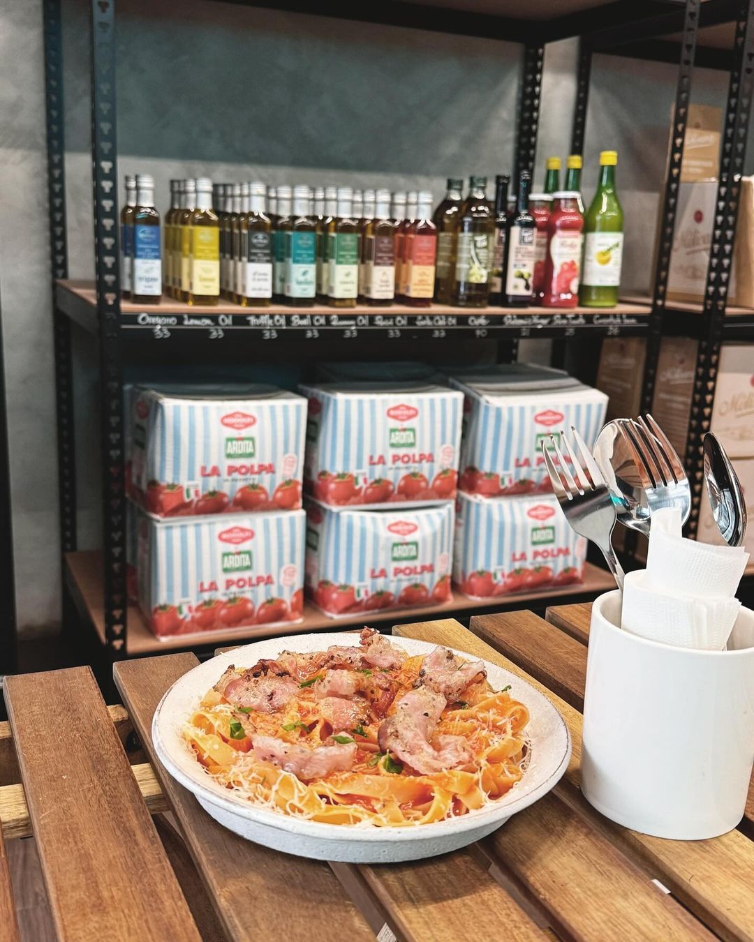 A plate of pasta from Basil Gourmet Store (Photo: Instagram / @basilgourmetstore)