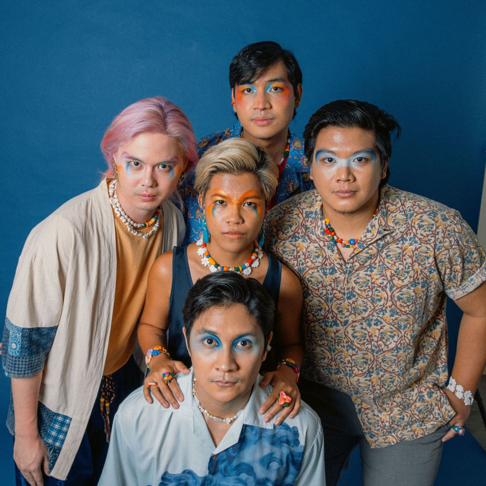 Over October's 'Kaakit-Akit' album art