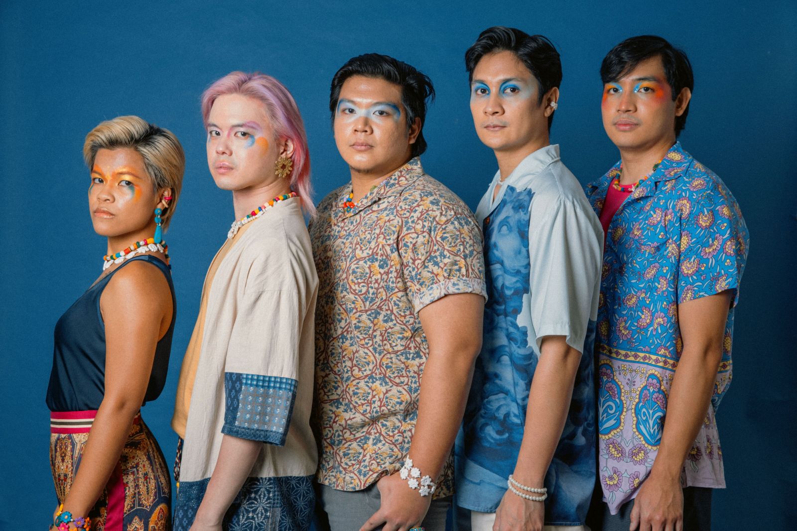 Over October's 'Kaakit-Akit' album art
